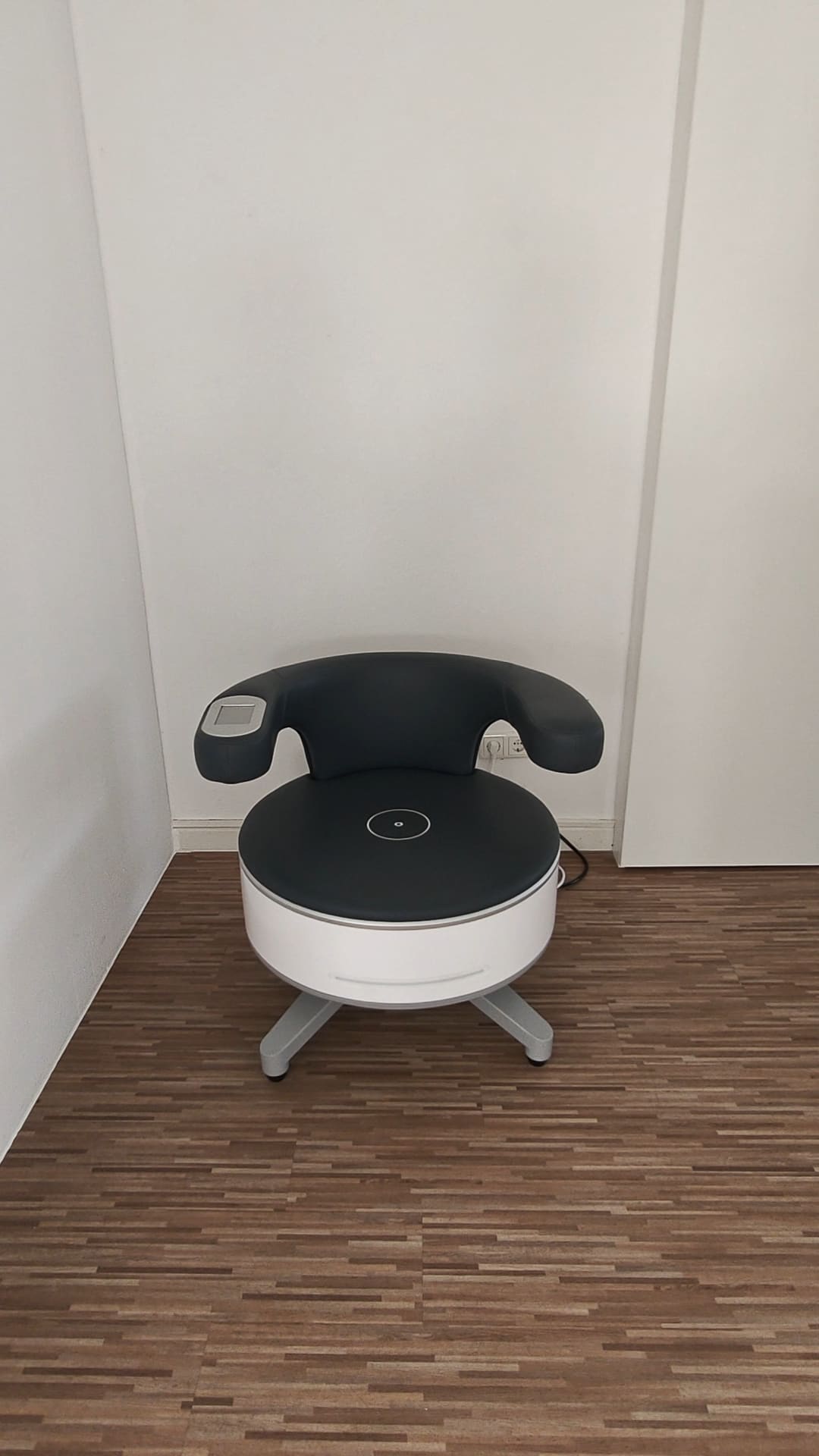 EMP Chair Pro – Beckenbodentraining